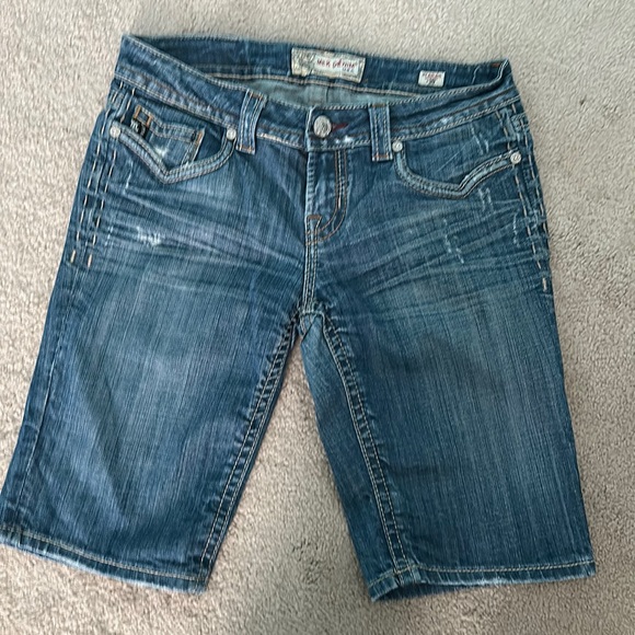MEK Bermuda shorts - Picture 1 of 3